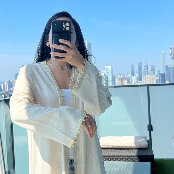 Elegant Cream Women's Robe - Picture 3 of 3